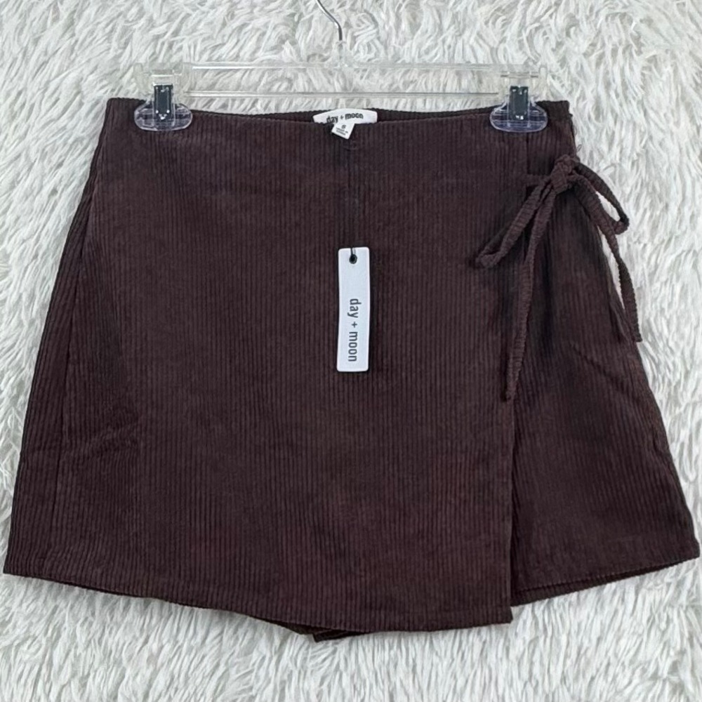 Day + Moon Brown Corduroy Wrap Mini Skort NWT Size S